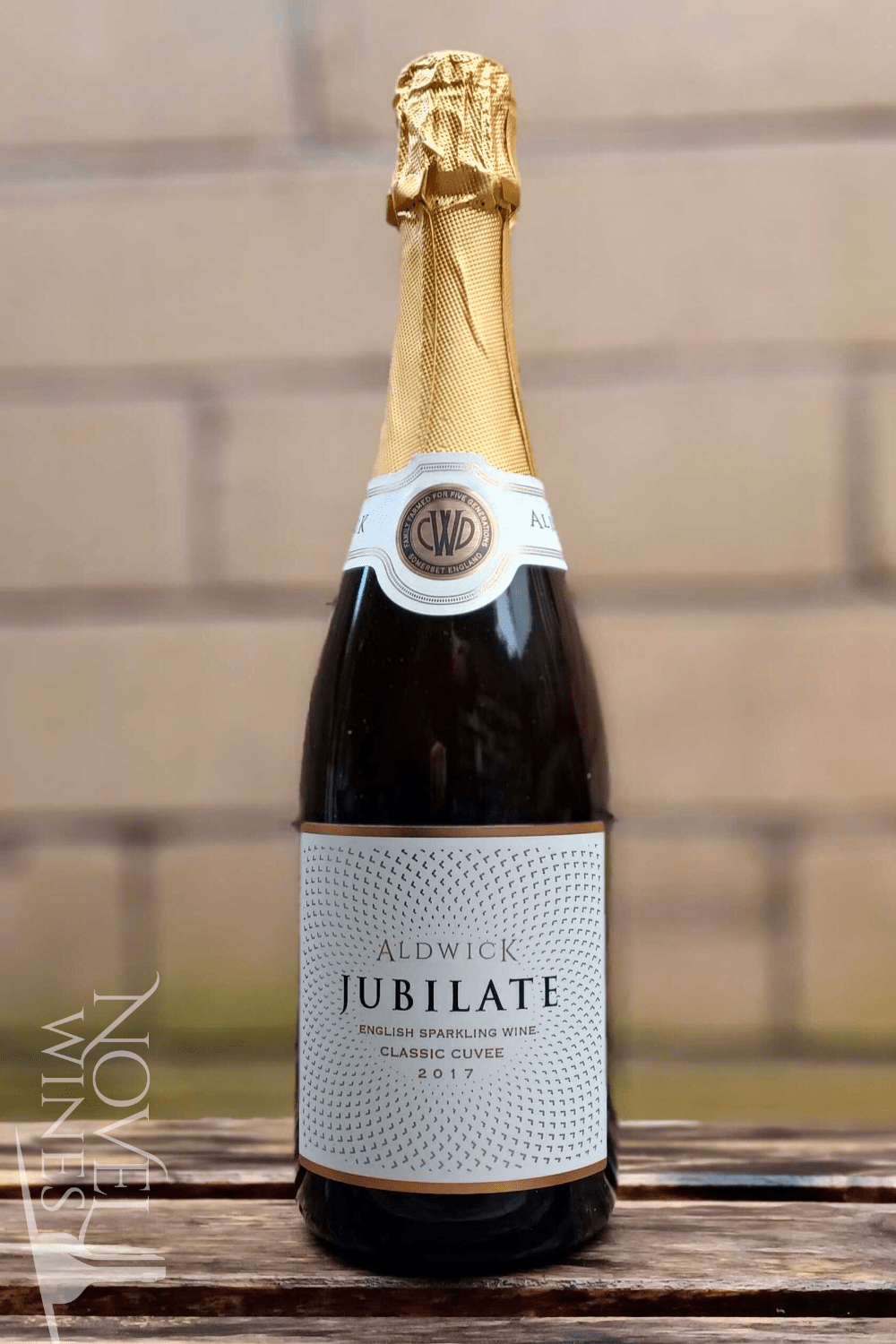 Aldwick Court Farm & Vineyard Sparkling Wine Aldwick Estate Jubilate Classic Cuvée 2017, England