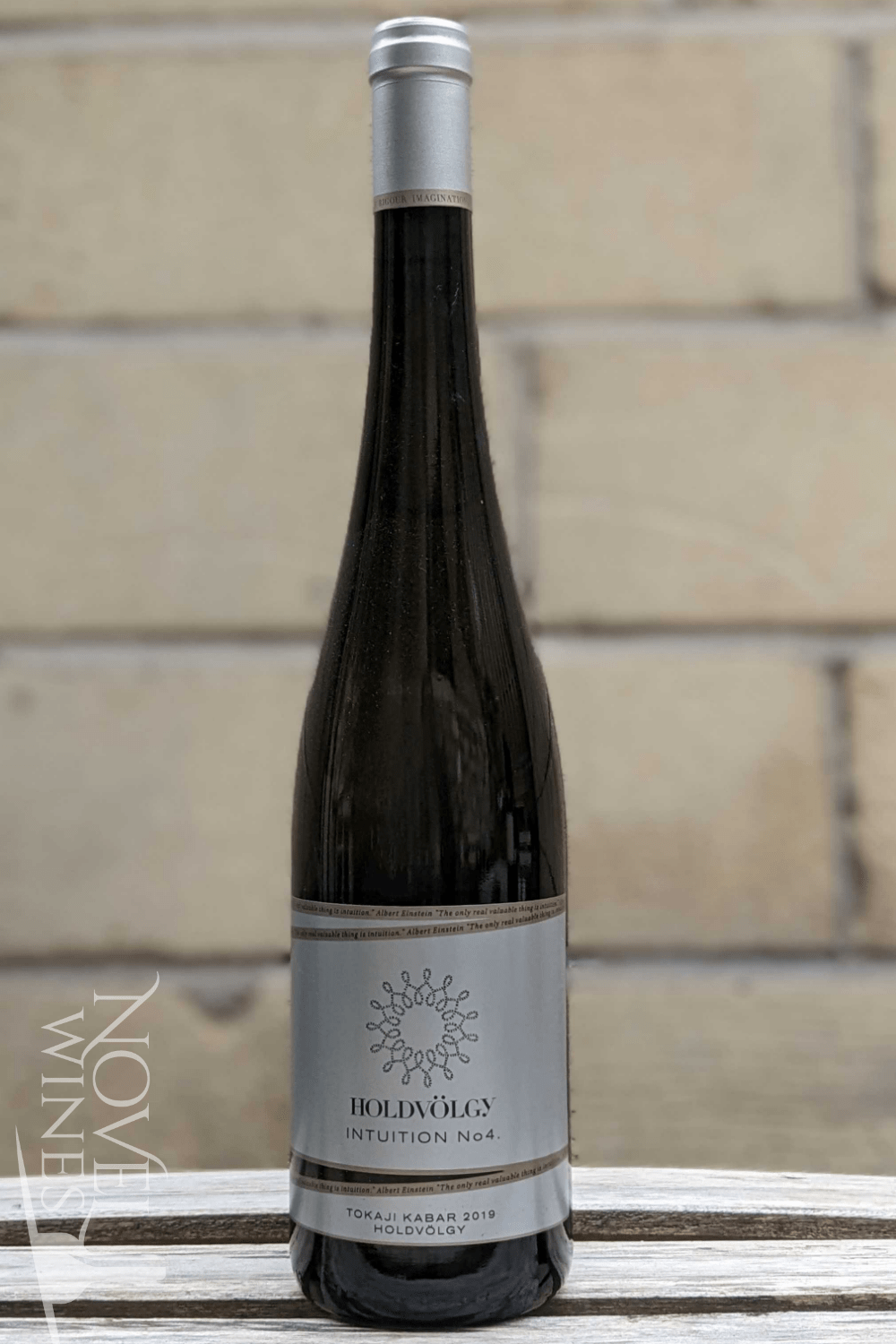 Novel Wines Holdvölgy Intuition NO4  Kabar 2018, Hungary