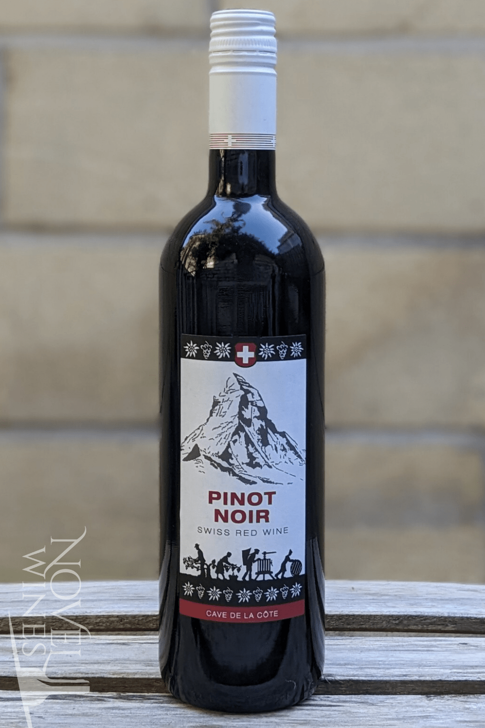 Novel Wines Red Wine Cave De La Côte Pinot Noir Suisse 2021, Switzerland