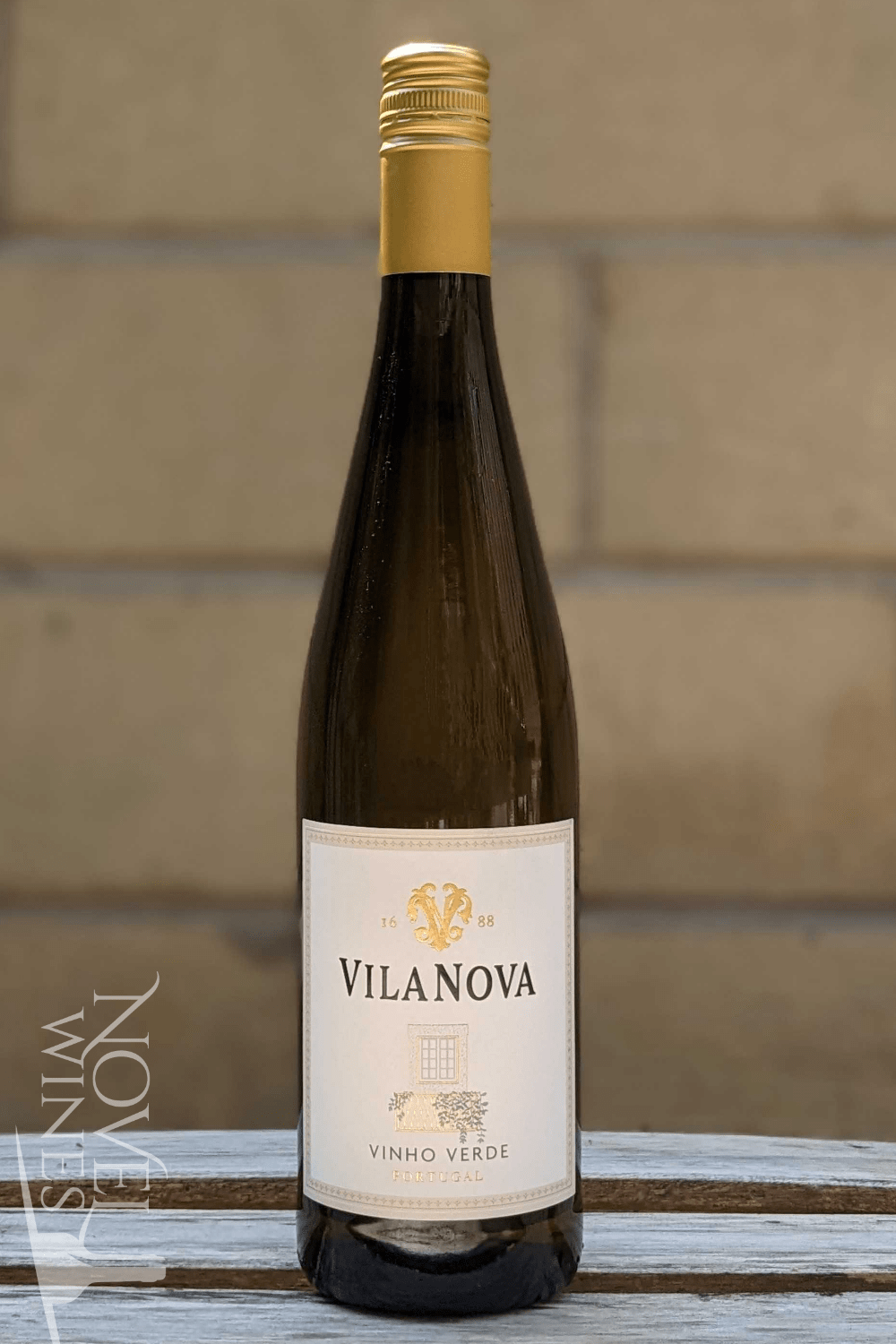 Vila Nova White Wine Vila Nova Vinho Verde 2022, Portugal